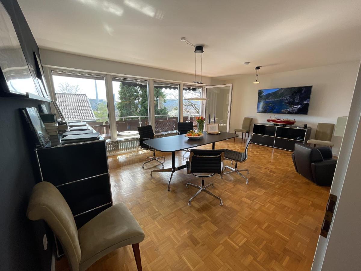 Appartement Region Esslingen - Naehe Messe - Flughafen - Stuttgart - Wohnen Und Arbeiten Auf Zeit In 120M2 Wohlfuehlatmosphaere - Ab 3 Uebernachtungen - Geeignet Fuer 4 Pers Incl Kinder - Beistellbett Moeglich - Kinder Und Tiere Willkommen - Garage F Altbach エクステリア 写真