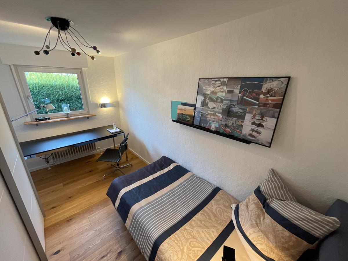 Appartement Region Esslingen - Naehe Messe - Flughafen - Stuttgart - Wohnen Und Arbeiten Auf Zeit In 120M2 Wohlfuehlatmosphaere - Ab 3 Uebernachtungen - Geeignet Fuer 4 Pers Incl Kinder - Beistellbett Moeglich - Kinder Und Tiere Willkommen - Garage F Altbach エクステリア 写真