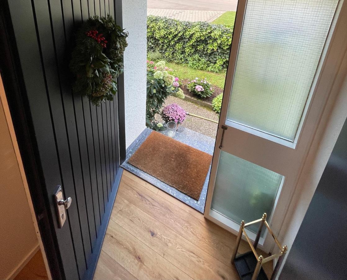 Appartement Region Esslingen - Naehe Messe - Flughafen - Stuttgart - Wohnen Und Arbeiten Auf Zeit In 120M2 Wohlfuehlatmosphaere - Ab 3 Uebernachtungen - Geeignet Fuer 4 Pers Incl Kinder - Beistellbett Moeglich - Kinder Und Tiere Willkommen - Garage F Altbach エクステリア 写真
